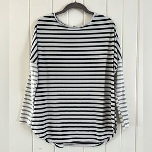 Eloges Striped Blue/Gray/White Nautical Top, Sz M (P2P 22”)